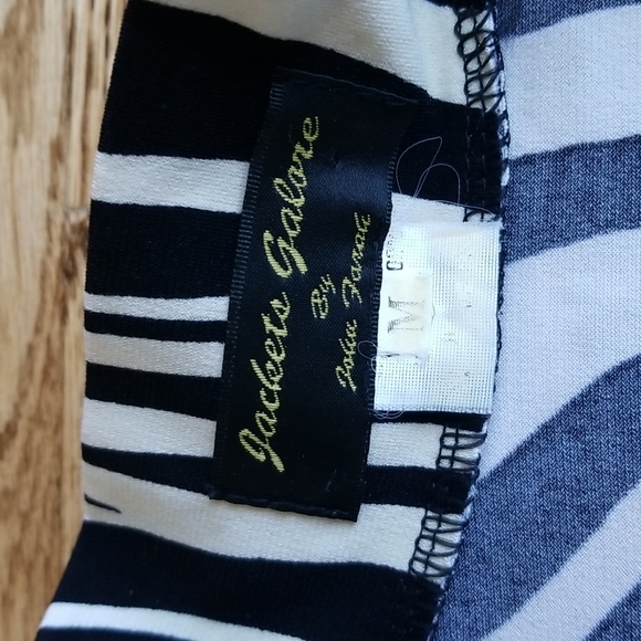 (M) Jackets Galore by John Farah Zebra Print 3/4 Sleeve Top ❤ Bejeweled - Picture 6 of 7